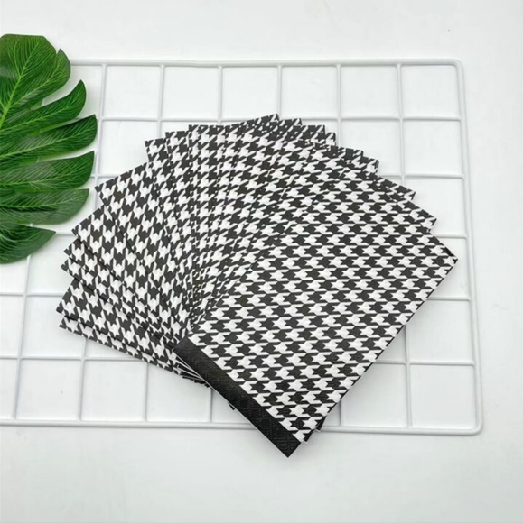 Sophistiplate Blanc & Noir Houndstooth Dinner Guest Napkins 20 Pk BNWT $SPECIAL - Picture 6 of 11